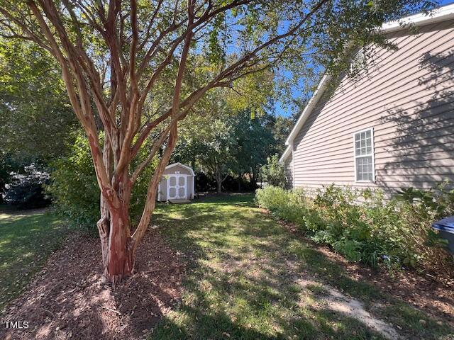 632 Compton Lane Rocky Mount, NC 27804 - Photo 30 of 35 a view of a backyard with a large tree