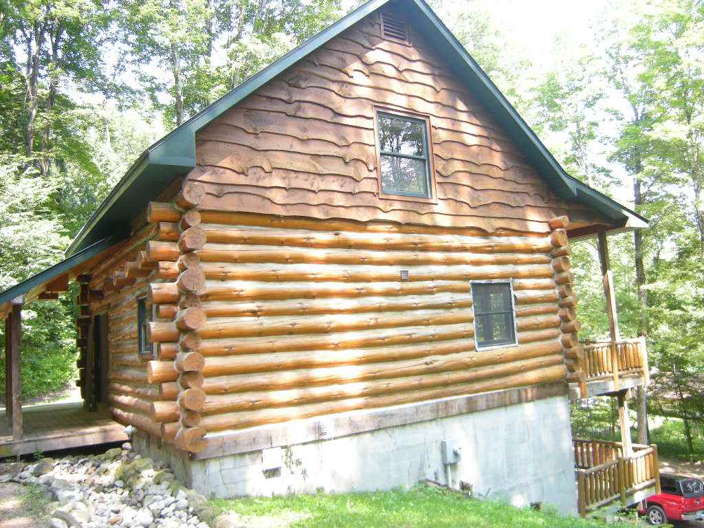 5889 Cedar Valley Road Traverse City, MI 49684 - Photo 2 of 19 1843977-1.JPG