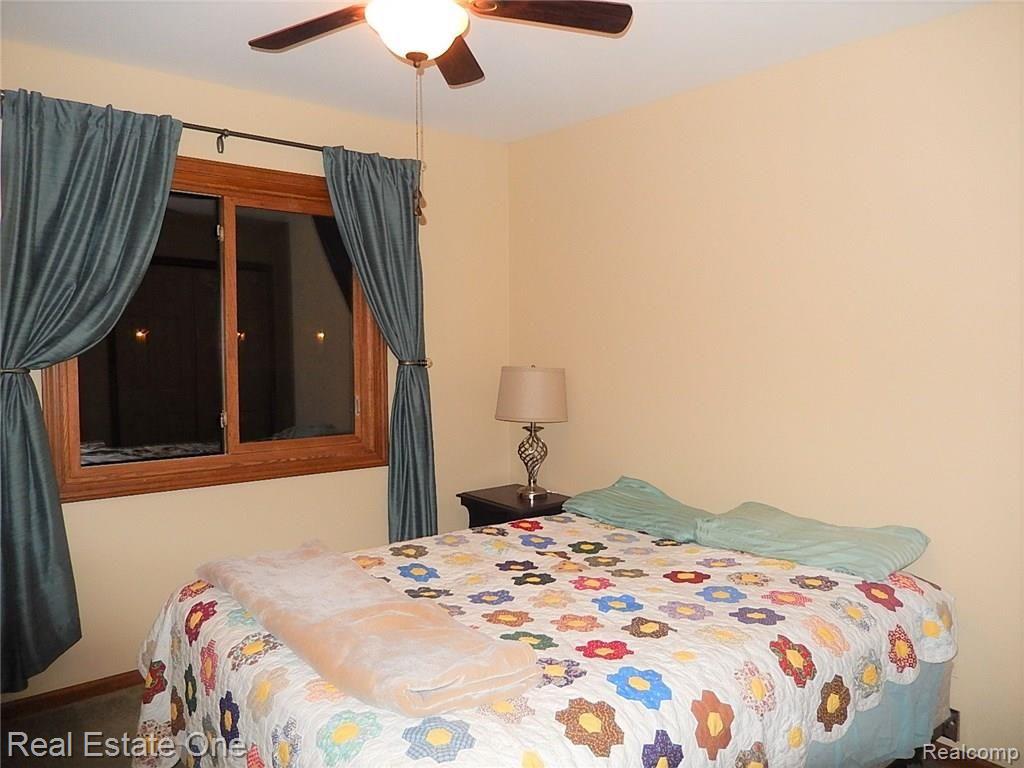 45738 Cider Mill Road Novi, MI 48374 - Photo 20 of 24 DSCN5222 (2).JPG