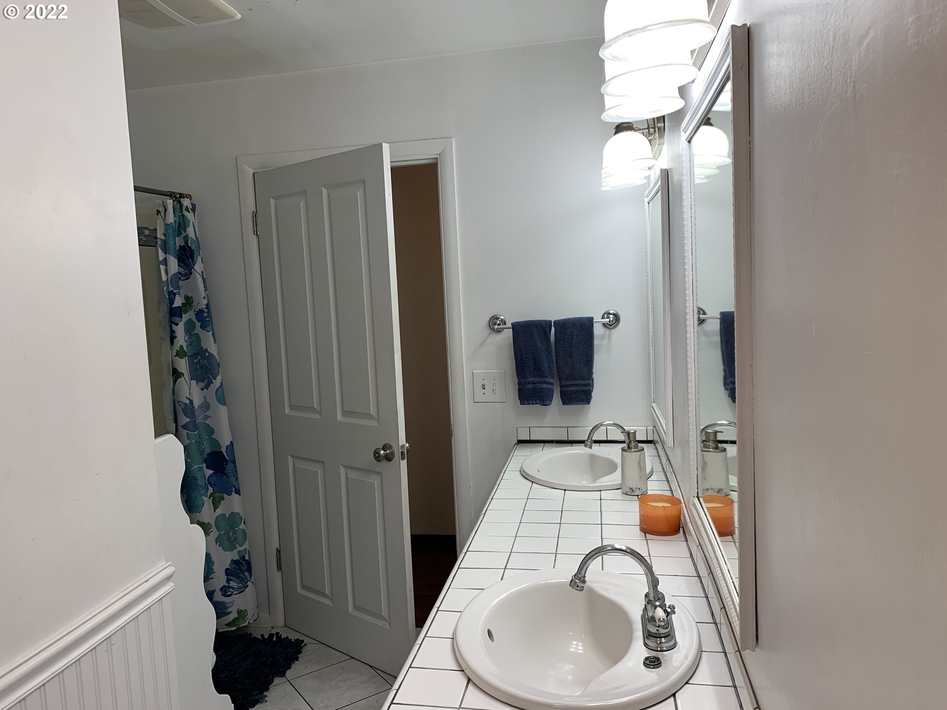 246 Lundeen Road Brookings, OR 97415 - Photo 17 of 24 Bathroom