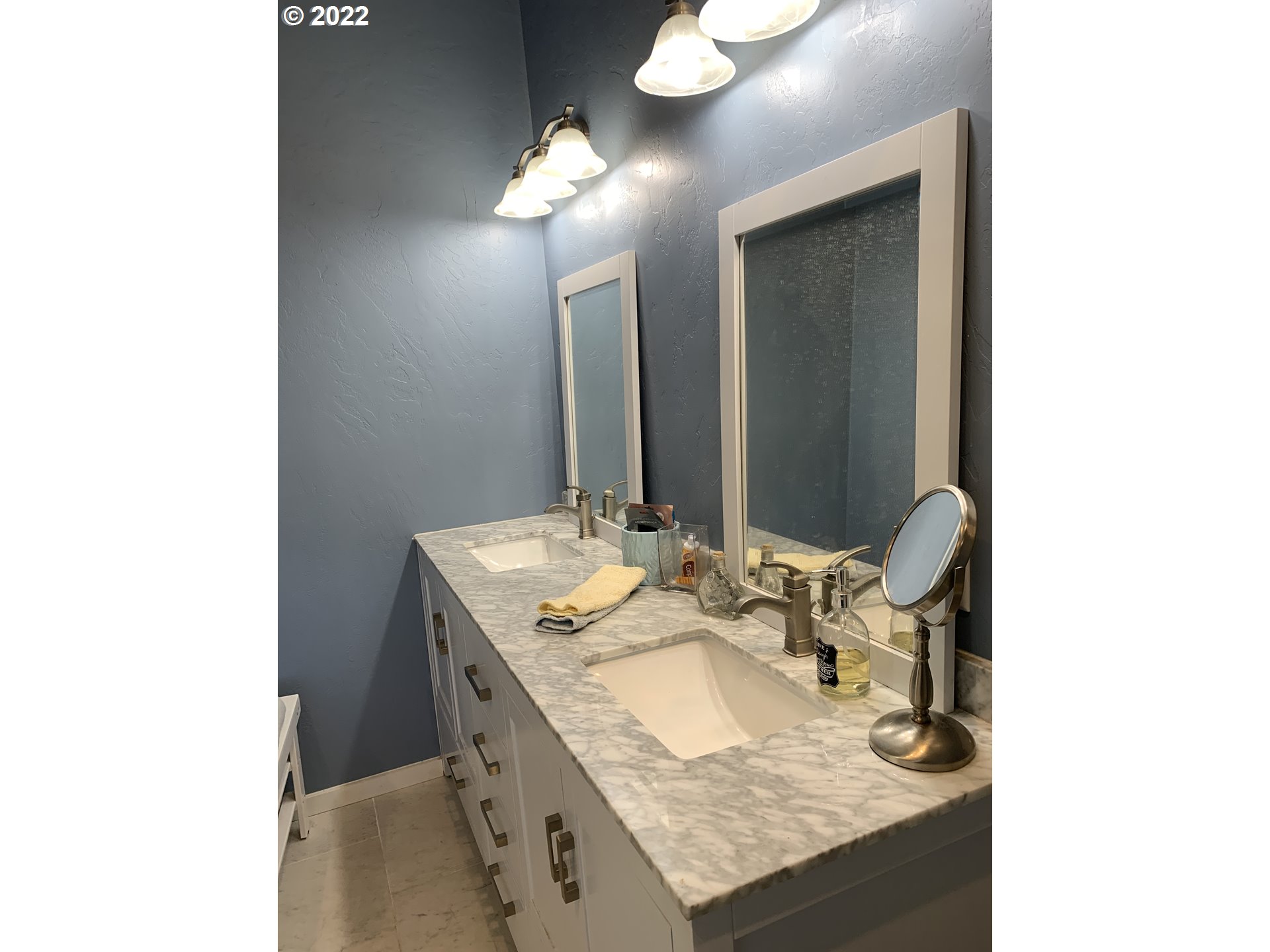 246 Lundeen Road Brookings, OR 97415 - Photo 9 of 24 Bathroom