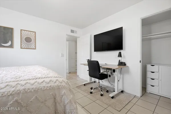 $639,000 | 934 East Berridge Lane, Phoenix, AZ 85014