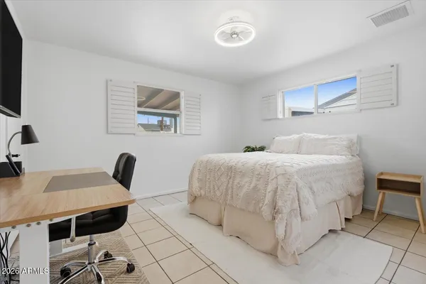 $639,000 | 934 East Berridge Lane, Phoenix, AZ 85014