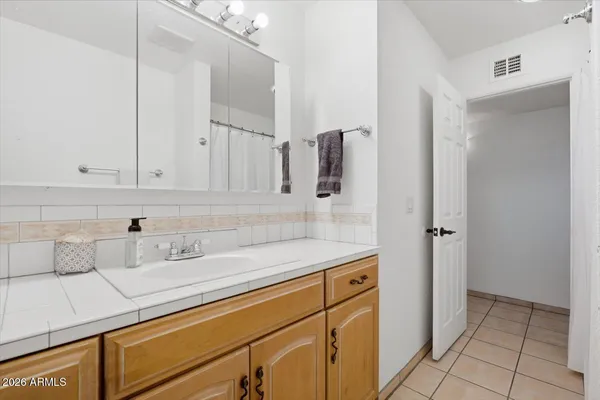 $639,000 | 934 East Berridge Lane, Phoenix, AZ 85014