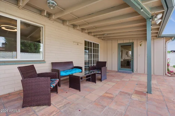 $639,000 | 934 East Berridge Lane, Phoenix, AZ 85014