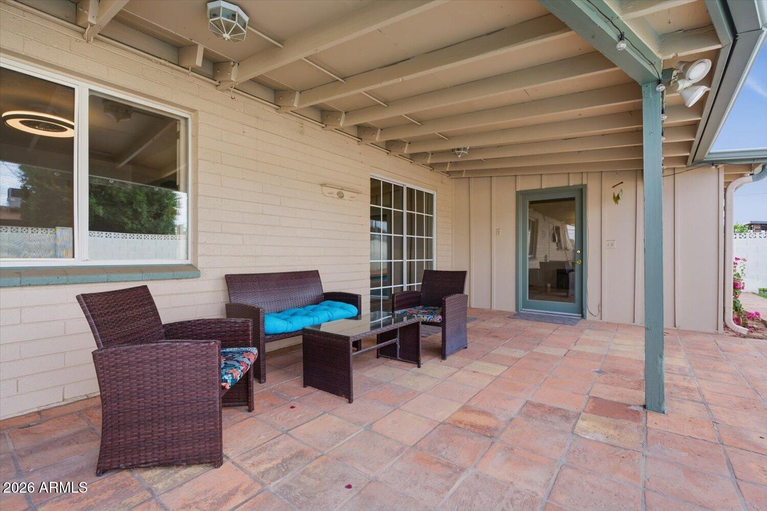 934 East Berridge Lane Phoenix, AZ 85014 - Photo 24 of 29 a outdoor space with a couch