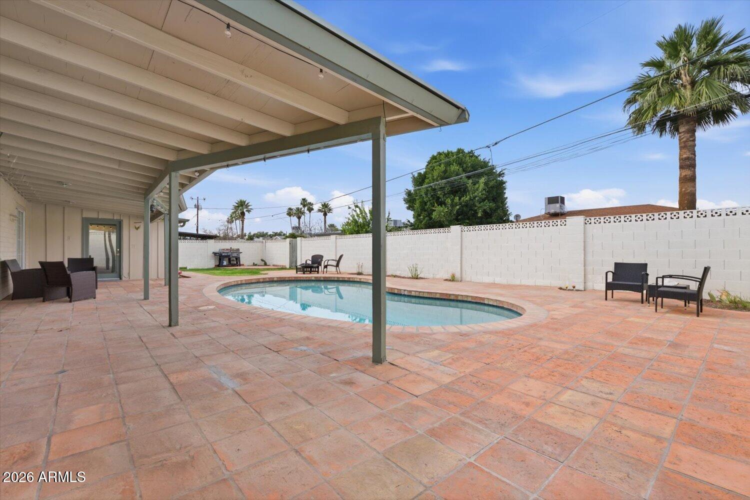 934 East Berridge Lane Phoenix, AZ 85014 - Photo 26 of 29 a view of a backyard