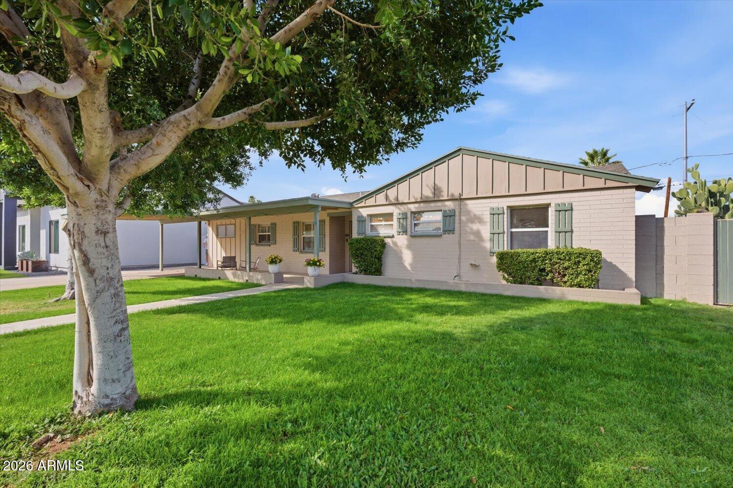 934 East Berridge Lane Phoenix, AZ 85014 - Photo 2 of 29 a view of a house with backyard