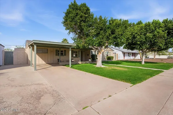 $639,000 | 934 East Berridge Lane, Phoenix, AZ 85014