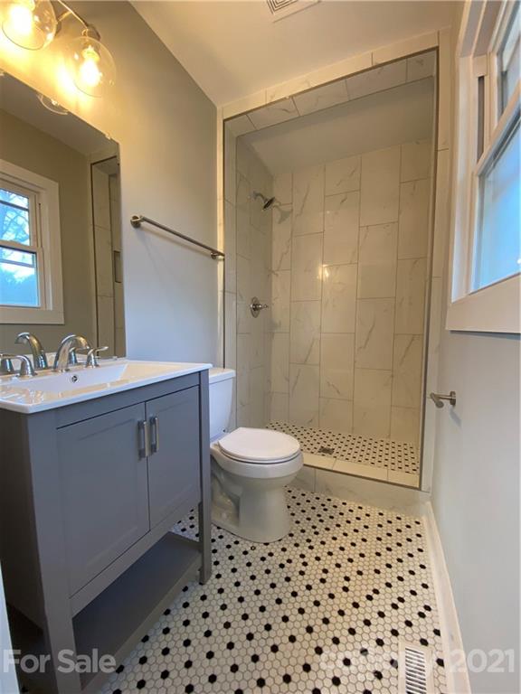 723 Tilden Road Charlotte, NC 28214 - Photo 11 of 20 Gallery Image 11