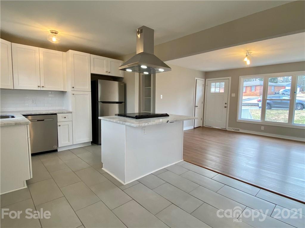 723 Tilden Road Charlotte, NC 28214 - Photo 3 of 20 Gallery Image 3