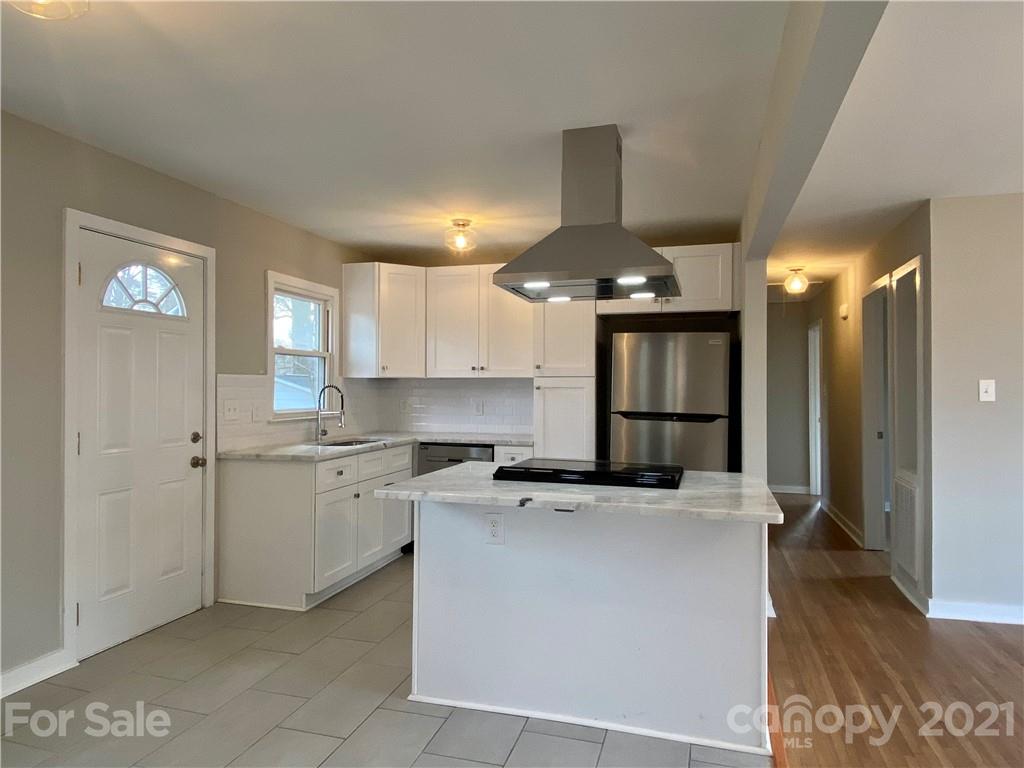 723 Tilden Road Charlotte, NC 28214 - Photo 4 of 20 Gallery Image 4