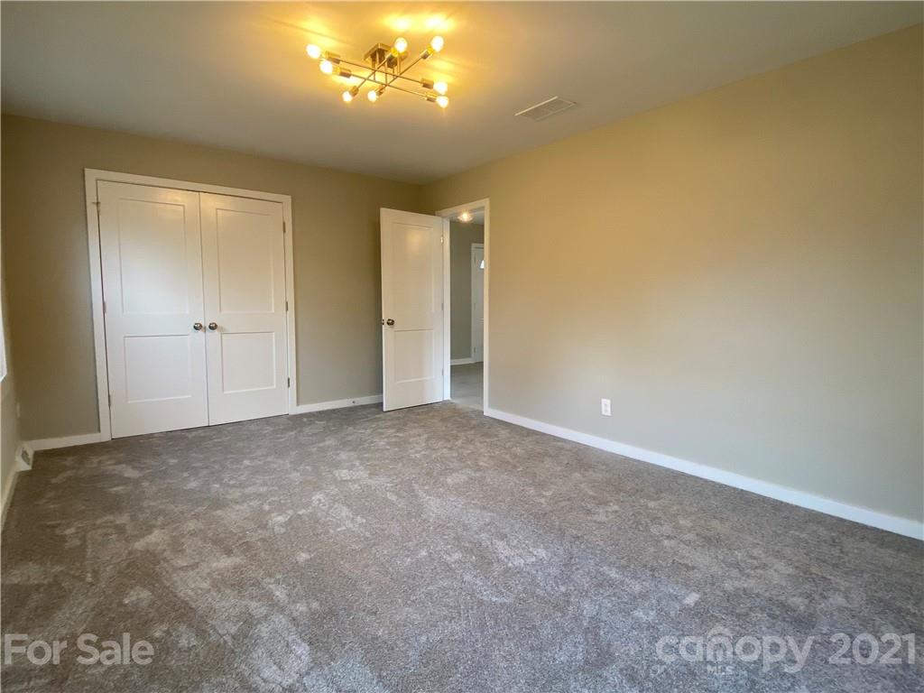 723 Tilden Road Charlotte, NC 28214 - Photo 7 of 20 Gallery Image 7