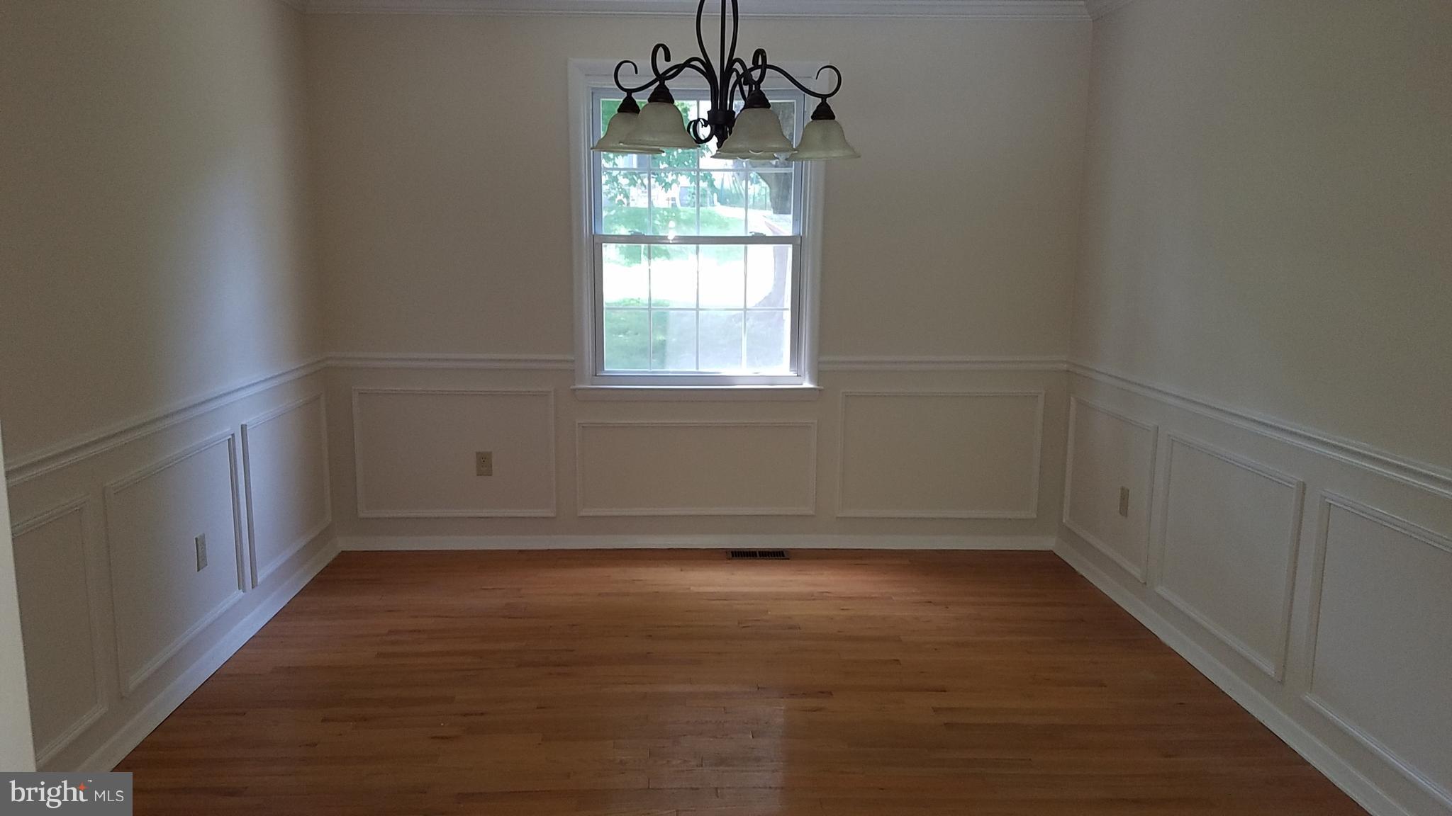 10859 Sandringham Road Cockeysville, MD 21030 - Photo 7 of 20 Interior (General)