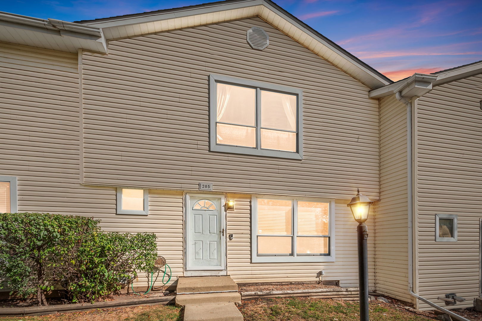 205 Raintree Court Aurora, IL 60504 - Photo 27 of 31 Gallery Image 27