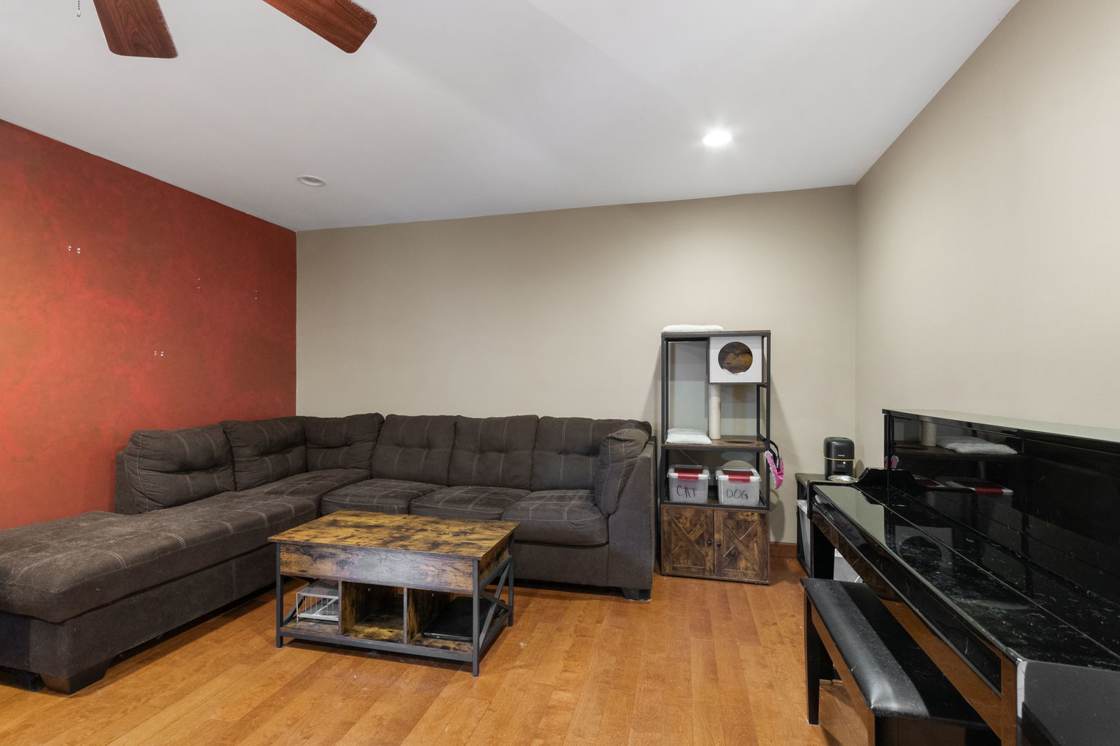 205 Raintree Court Aurora, IL 60504 - Photo 6 of 31 Gallery Image 6