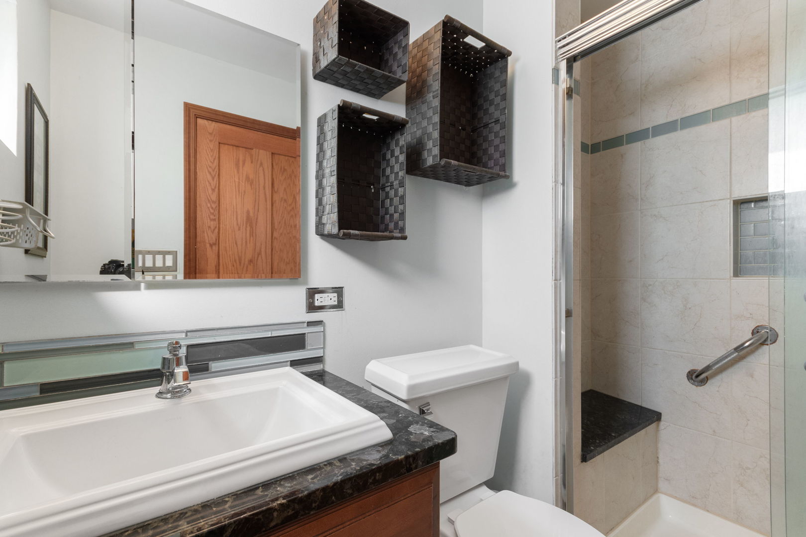 205 Raintree Court Aurora, IL 60504 - Photo 8 of 31 Gallery Image 8