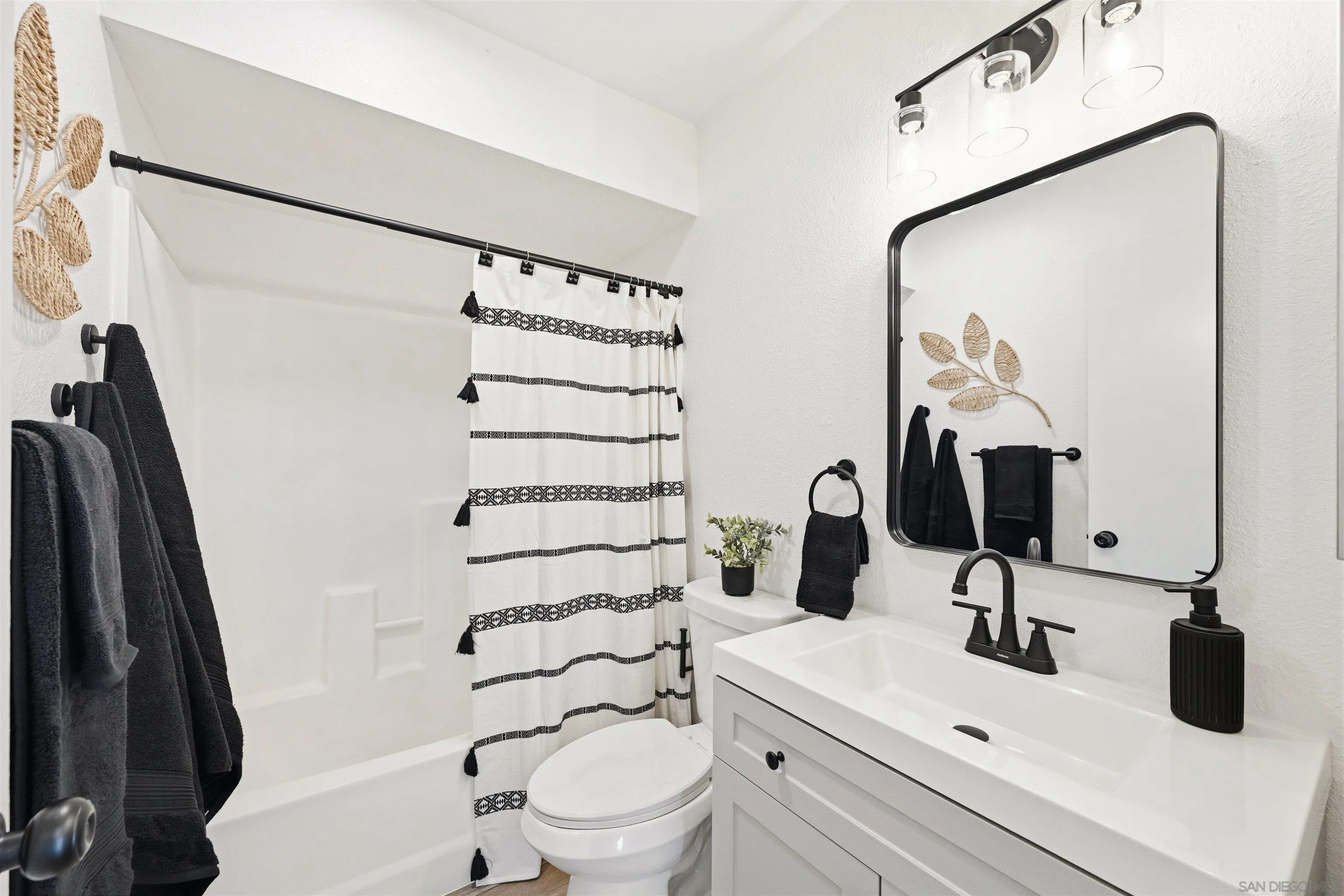 10219 Kerrigan Street Santee, CA 92071 - Photo 16 of 27