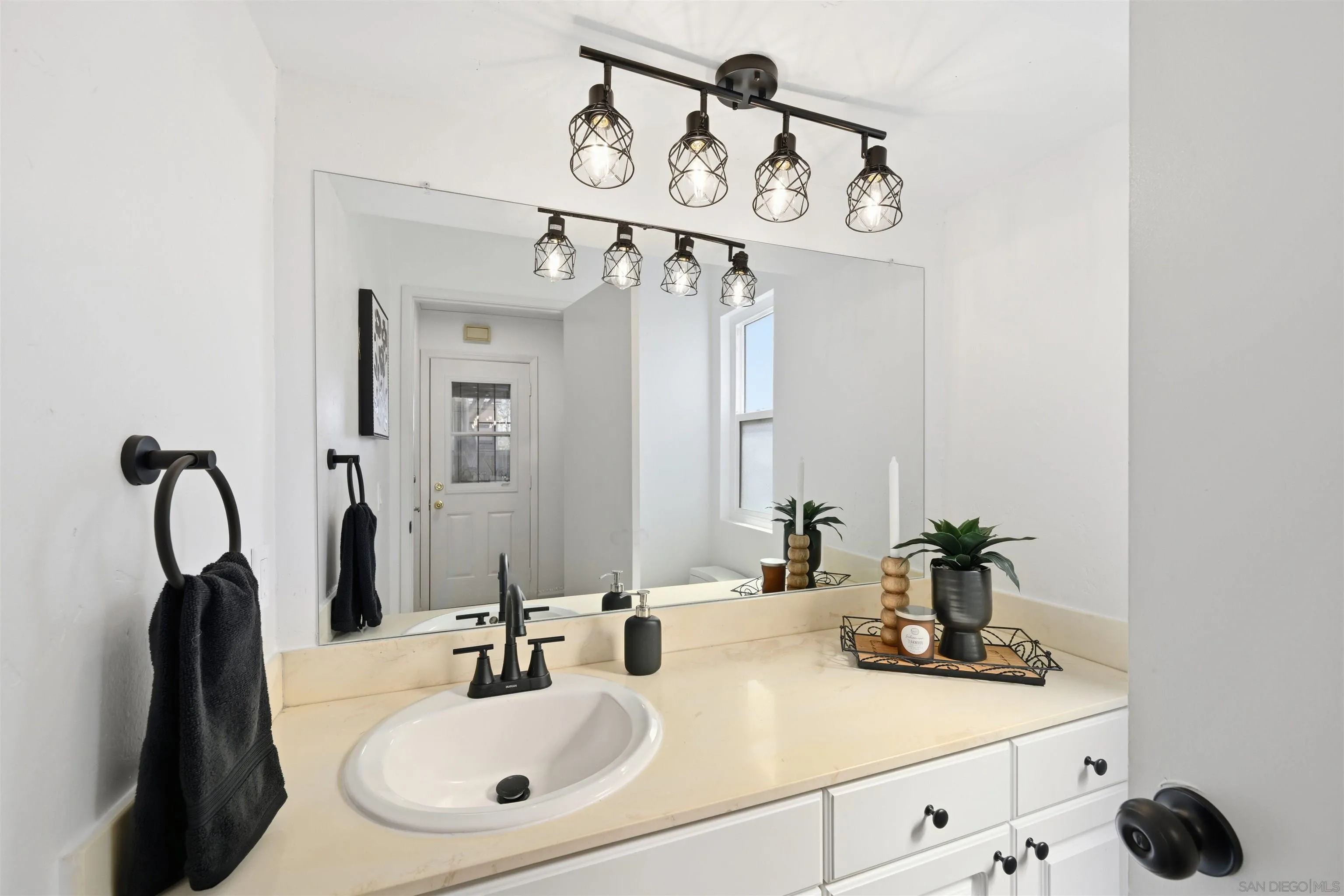 10219 Kerrigan Street Santee, CA 92071 - Photo 18 of 27