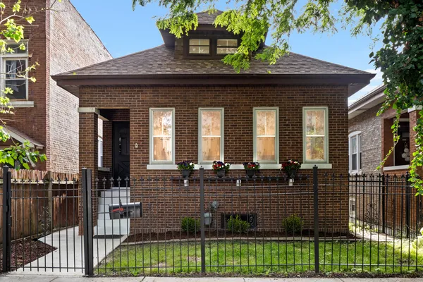 $550,000 | 2936 North Keating Avenue, Chicago, IL 60641