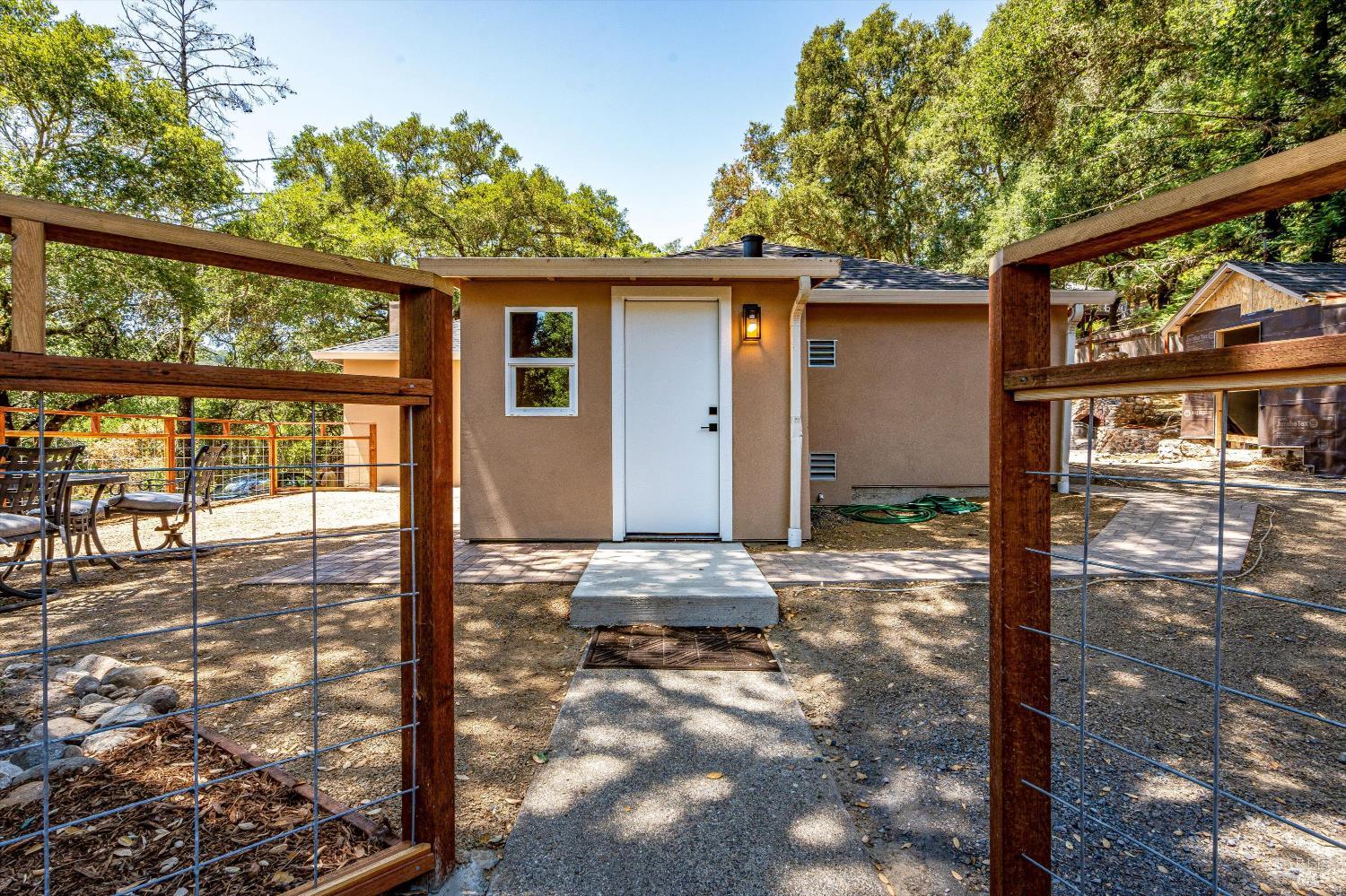 9342 Chalk Hill Road Healdsburg, CA 95448 - Photo 9 of 66
