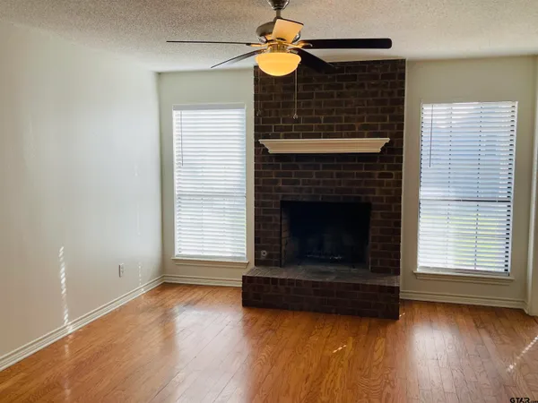 $1,600 | 943 Creekside Drive, Tyler, TX 75703