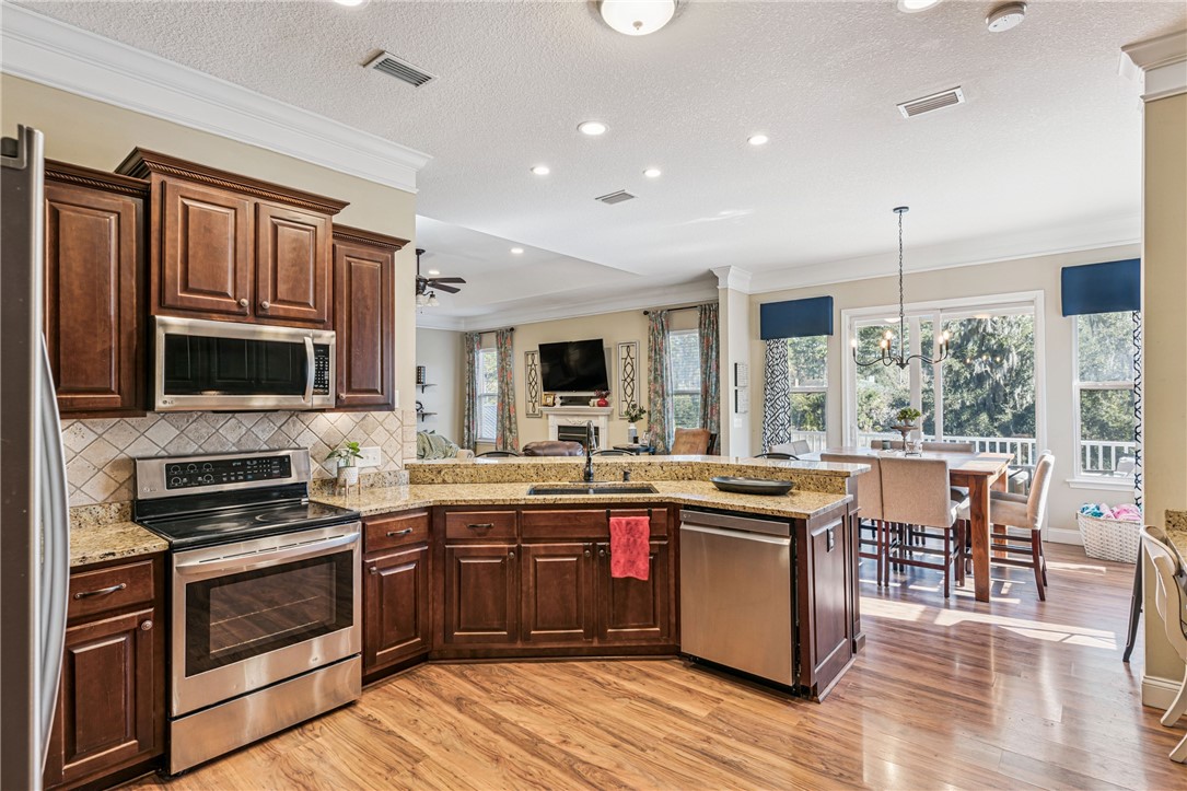 210 Sandpiper Road Brunswick, GA 31523 - Photo 12 of 54