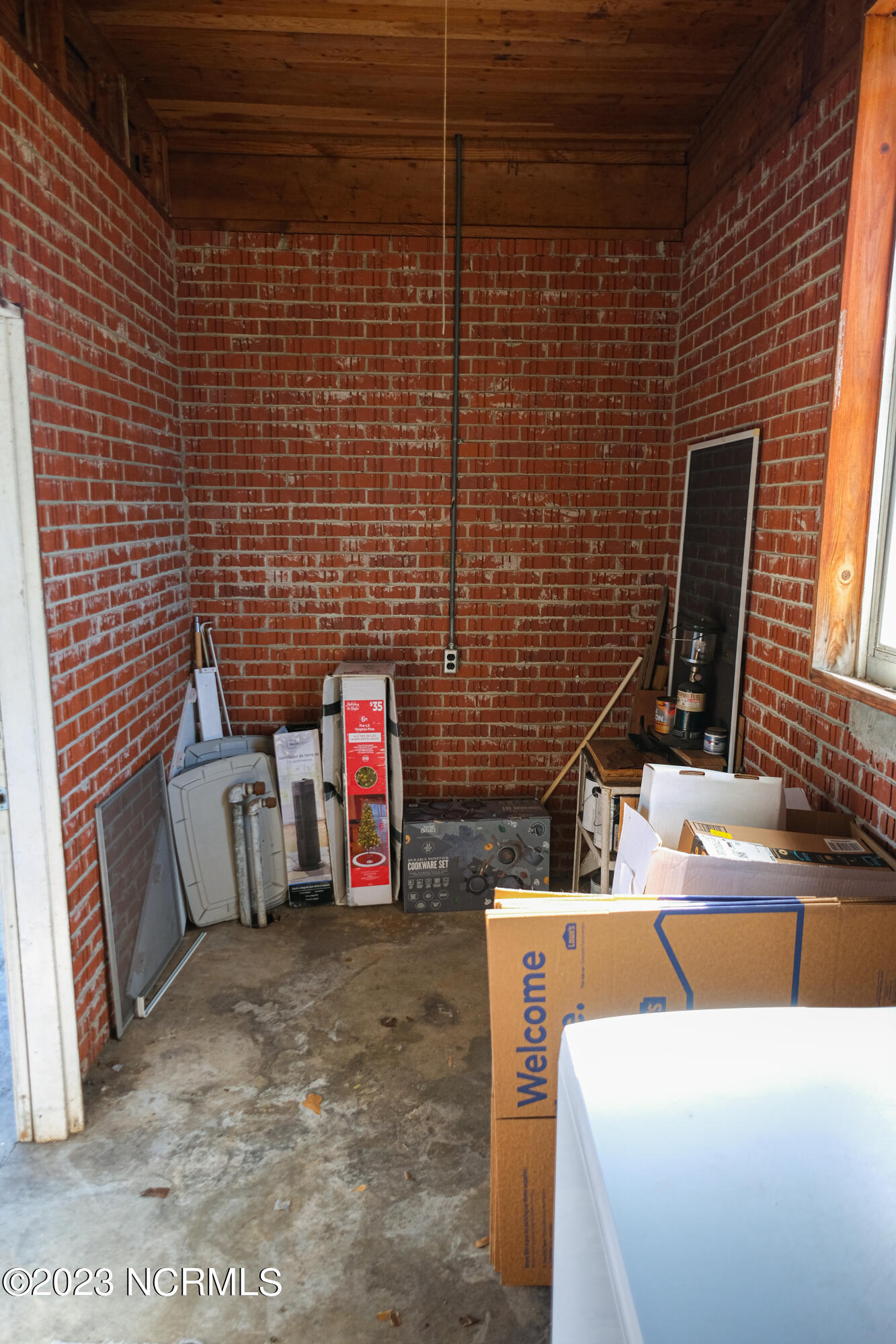 833 Tyree Road Kinston, NC 28504 - Photo 37 of 37 038