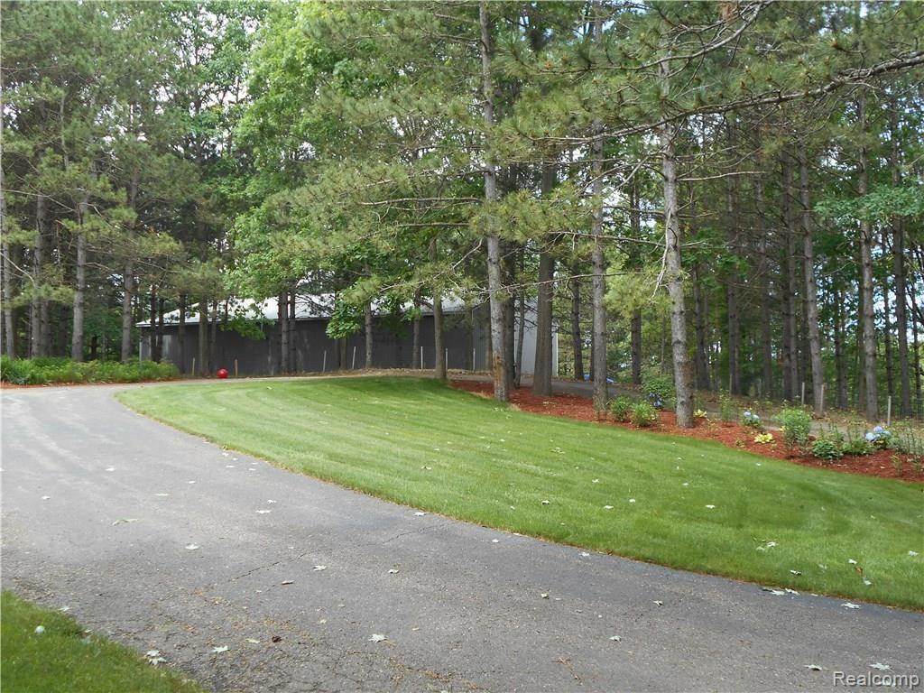 4273 Clyde Road Holly, MI 48442 - Photo 32 of 34 4273 Clyde_32.JPG