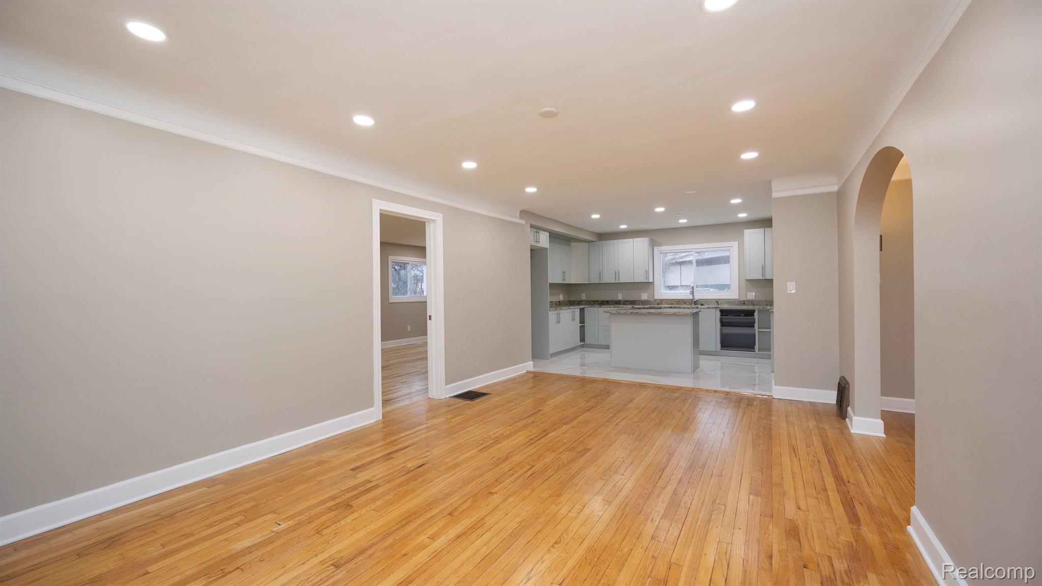 28653 Drake Road Farmington, MI 48331 - Photo 28 of 59 Gallery Image 28