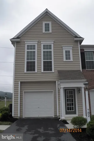 $1,595 | 782 Fawn Lane, Hummelstown, PA 17036