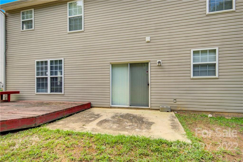 9030 Hedge Maple Road Charlotte, NC 28269 - Photo 9 of 23