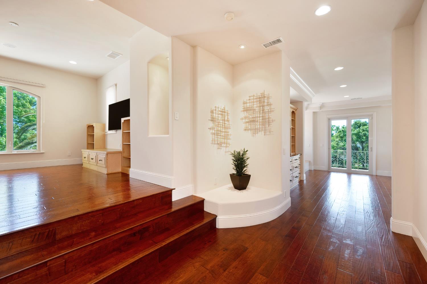 5037 Milton Ranch Road Shingle Springs, CA 95682 - Photo 45 of 99 a view of kitchen and dining room with wooden floor