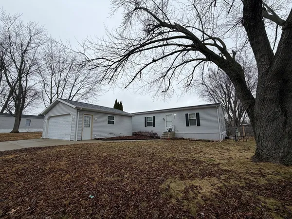 $82,900 | 1867 Liberty Avenue, Urbana, IL 61802