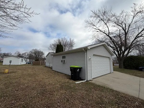 $82,900 | 1867 Liberty Avenue, Urbana, IL 61802