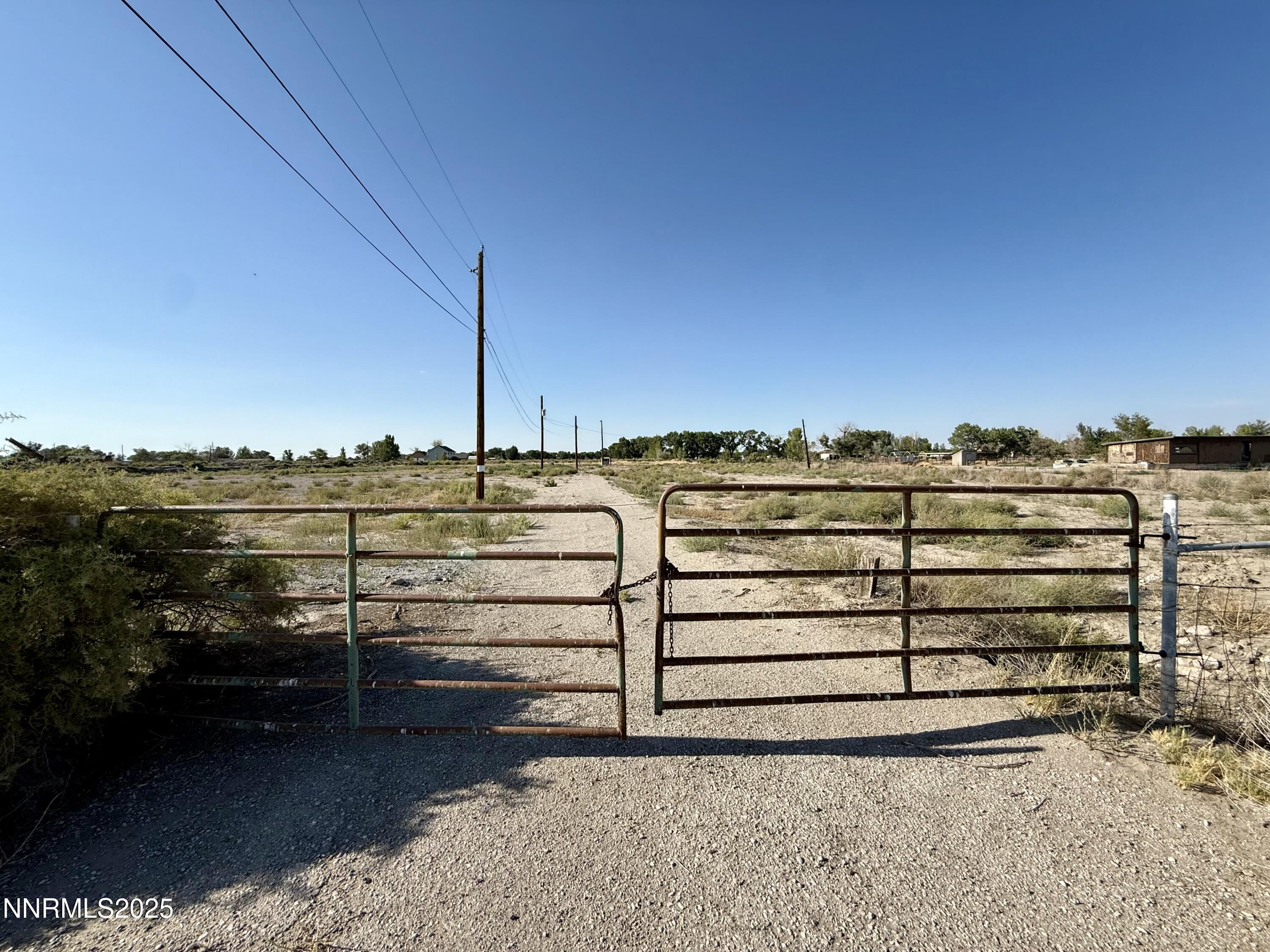 225 Union Lane Fallon, NV 89406 - Photo 2 of 8 IMG_2981