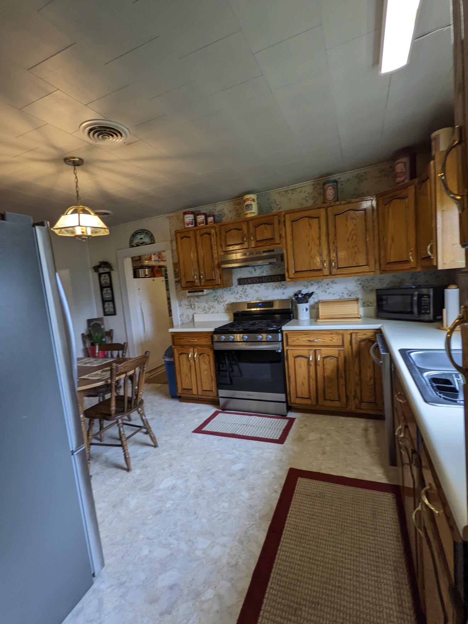 6537 Stephens Road Wise, VA 24293 - Photo 17 of 41 Kitchen