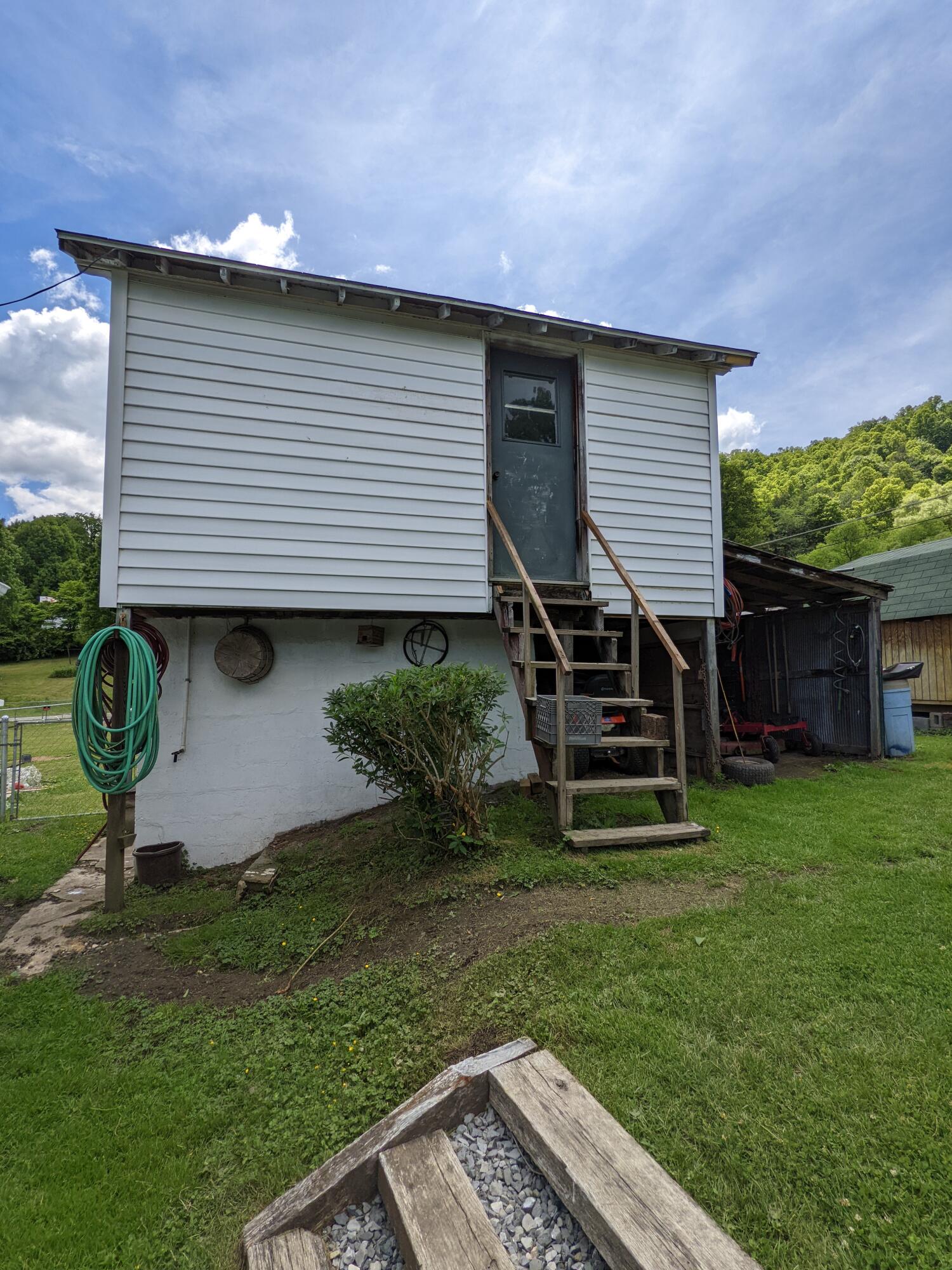 6537 Stephens Road Wise, VA 24293 - Photo 34 of 41 Building #2