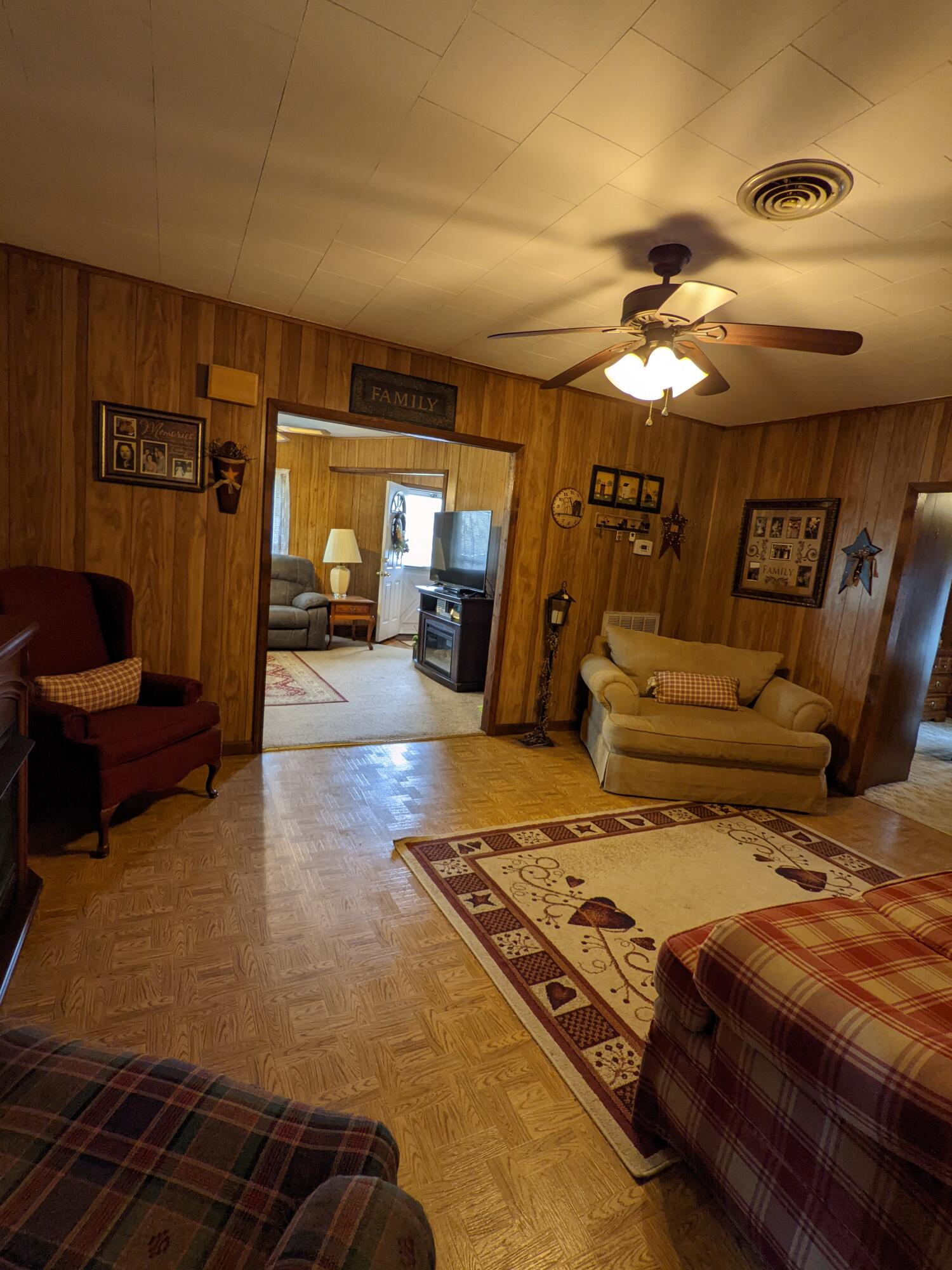 6537 Stephens Road Wise, VA 24293 - Photo 8 of 41 .