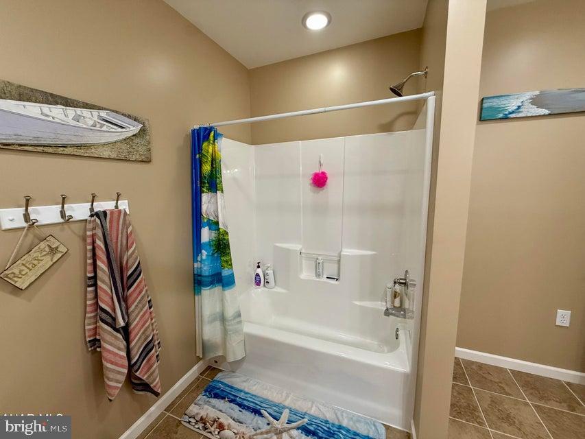 911 Lower Main Street Saxton, PA 16678 - Photo 45 of 63 Basement Full Bath