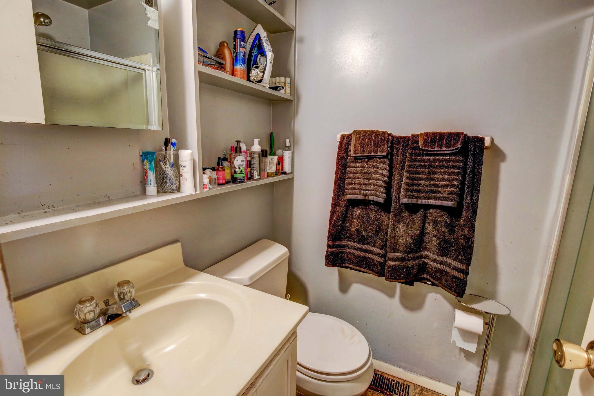 9458 Kilimanjaro Road Columbia, MD 21045 - Photo 12 of 23 Gallery Image 12