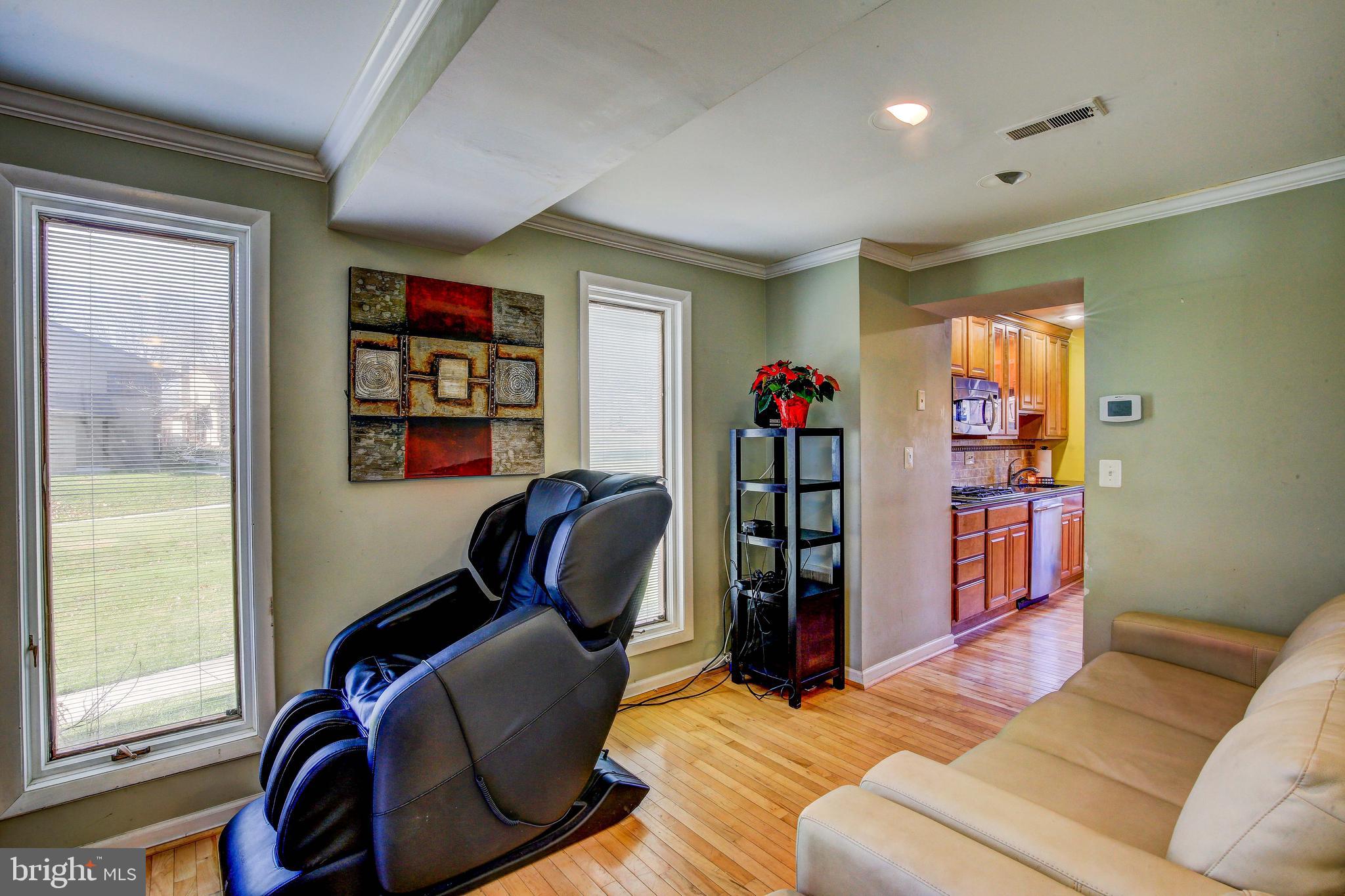 9458 Kilimanjaro Road Columbia, MD 21045 - Photo 3 of 23 Gallery Image 3