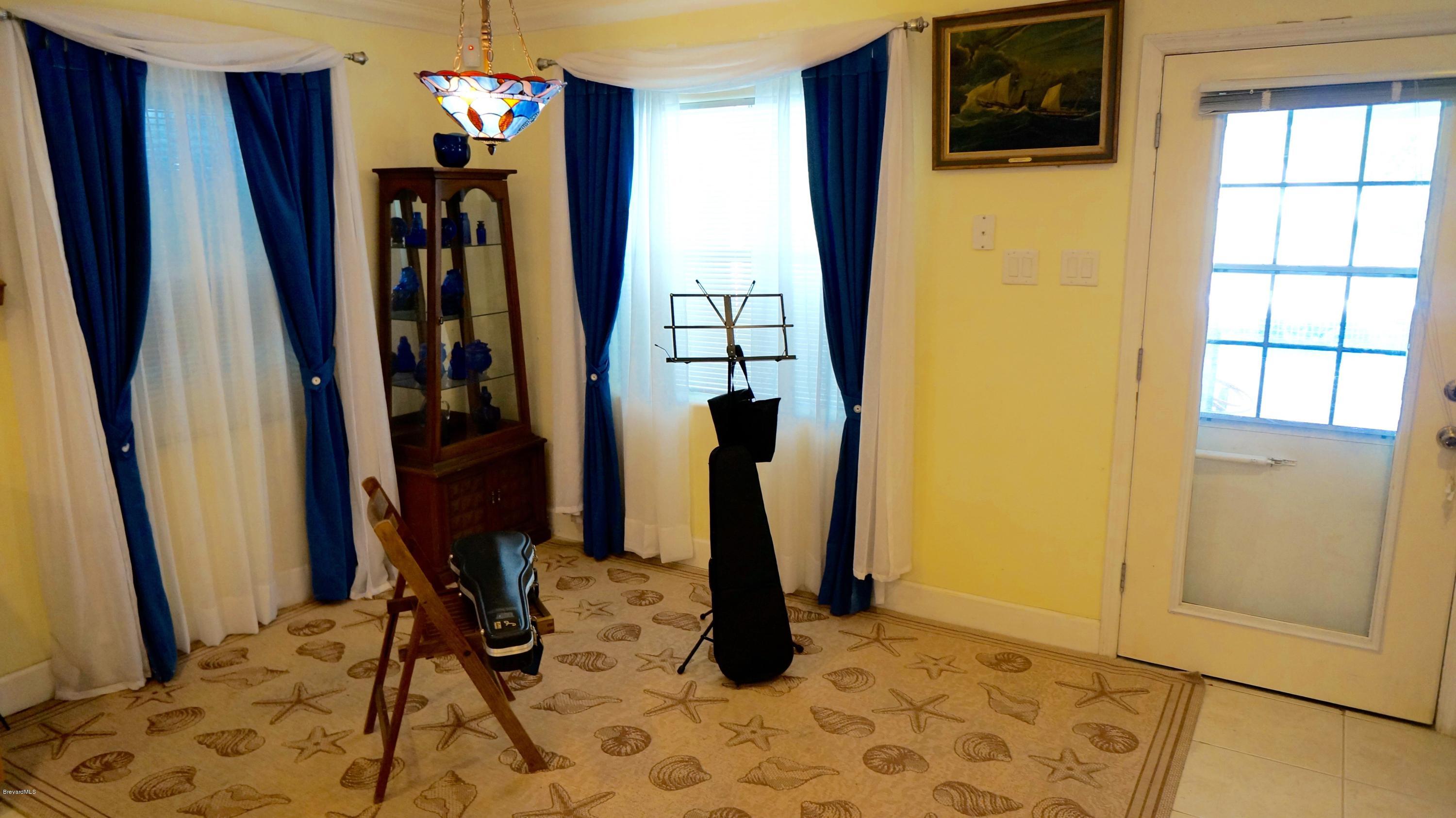 813 Catalina Road Cocoa Beach, FL 32931 - Photo 5 of 24 5-Violin - Music Time