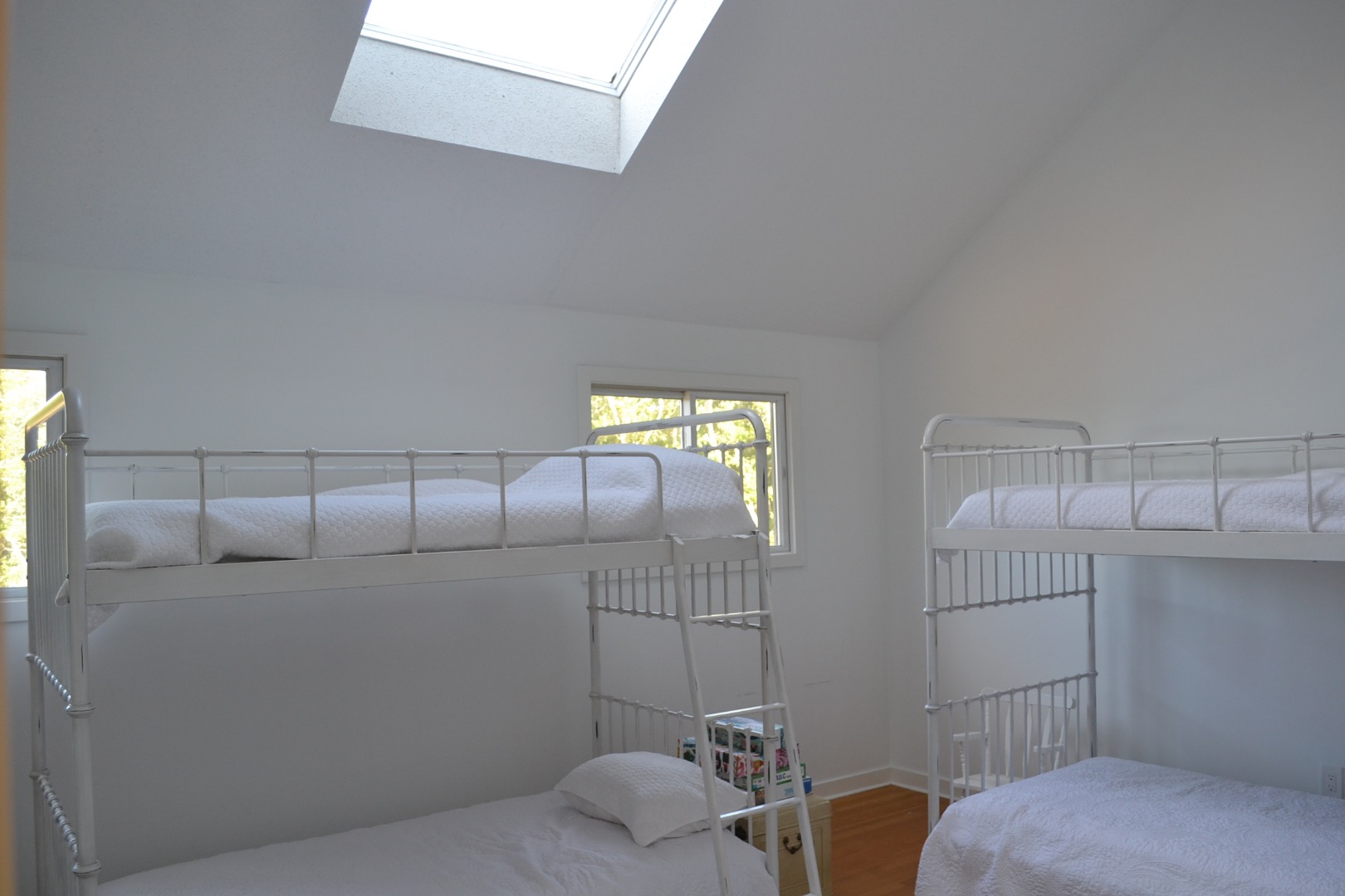 192 Waldrons Bottom Road West Tisbury, MA 02568 - Photo 18 of 26 Gallery Image 18