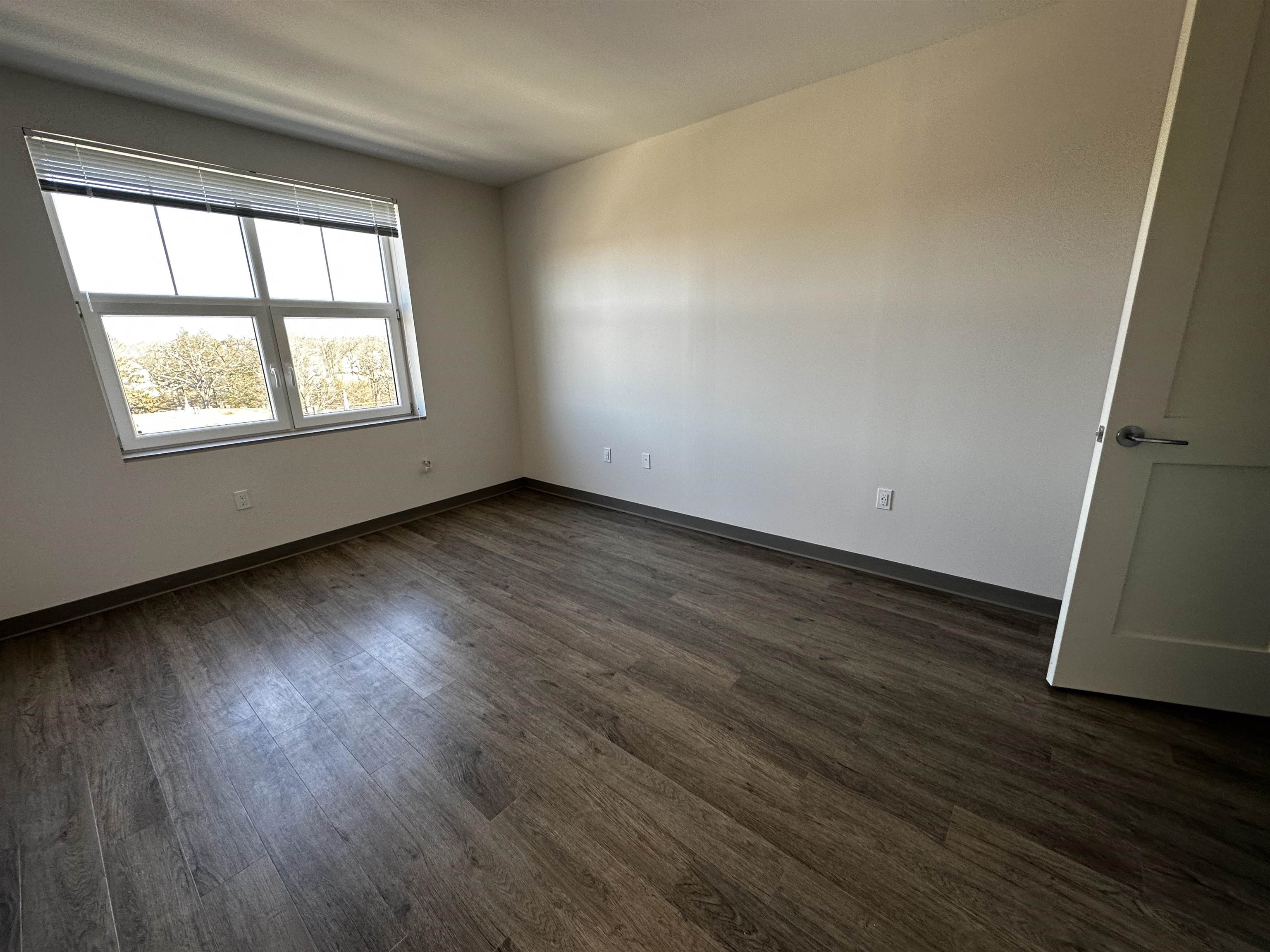 409 Elm Street, Unit 303 Manchester, NH 03101 - Photo 26 of 40