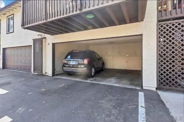 a view of utility room