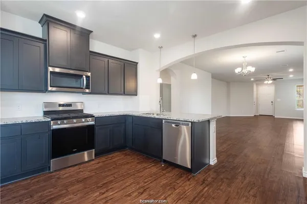 $2,525 | 953 Toledo Bend Drive, College Station, TX 77845