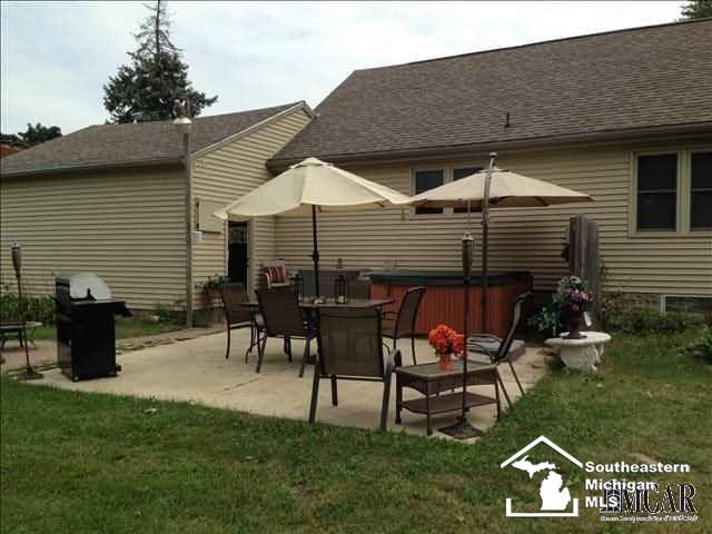 3735 Vivian Road Monroe, MI 48162 - Photo 12 of 17 21257504-11.JPG