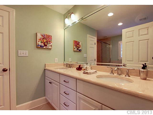 1401 Ferncliff Road Charlotte, NC 28211 - Photo 13 of 16