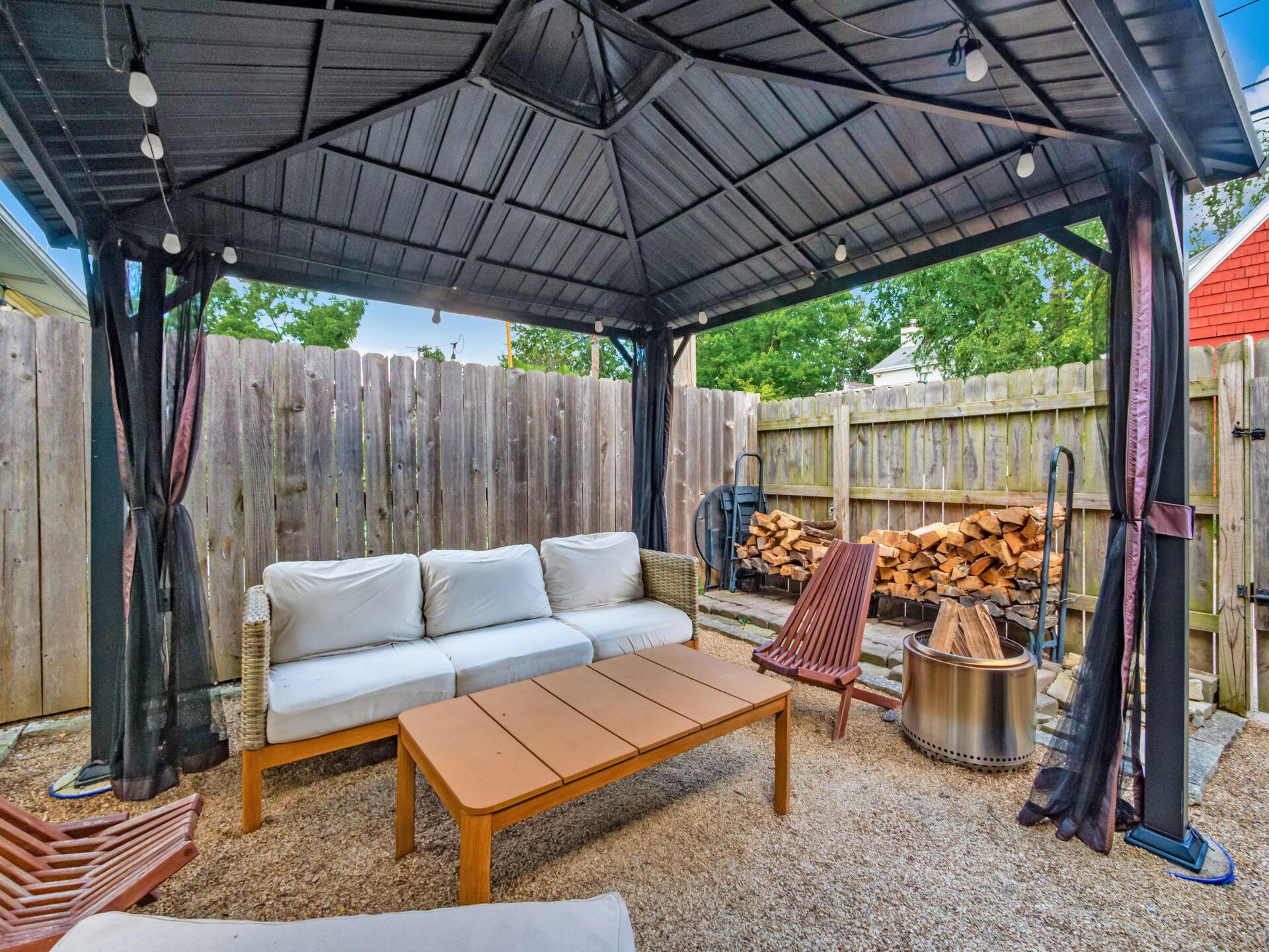 778 South Cassingham Road Columbus, OH 43209 - Photo 47 of 49 Pergola